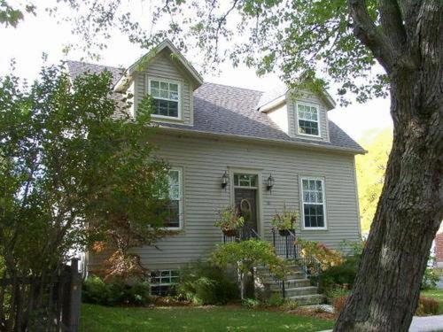 Antique Slumber Old Town Bed & Breakfast Niagara-on-the-Lake Екстериор снимка